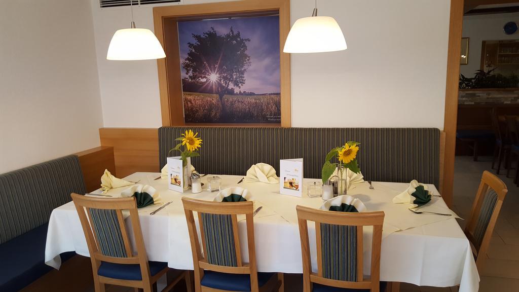 Gasthof-Pension Silvia Haibach ob der Donau Екстериор снимка