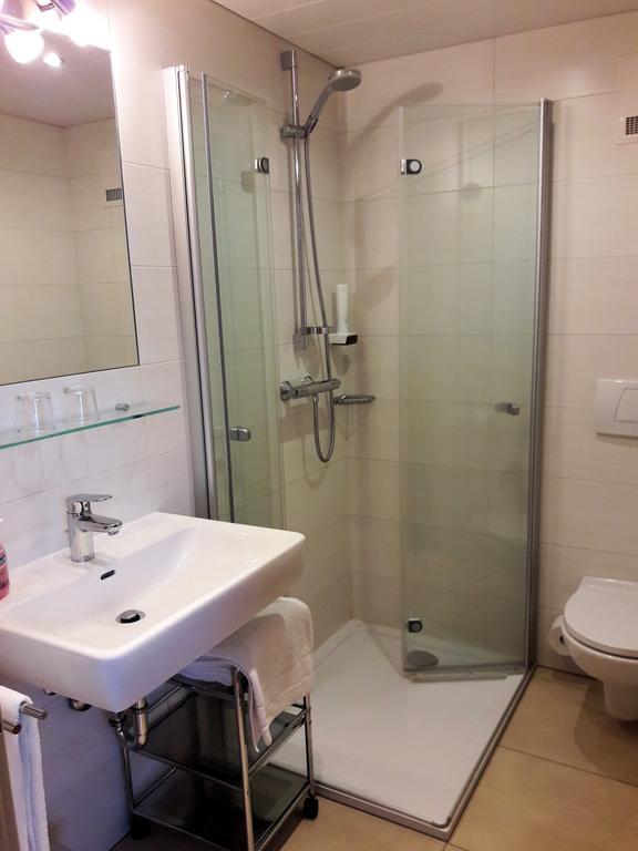 Gasthof-Pension Silvia Haibach ob der Donau Екстериор снимка