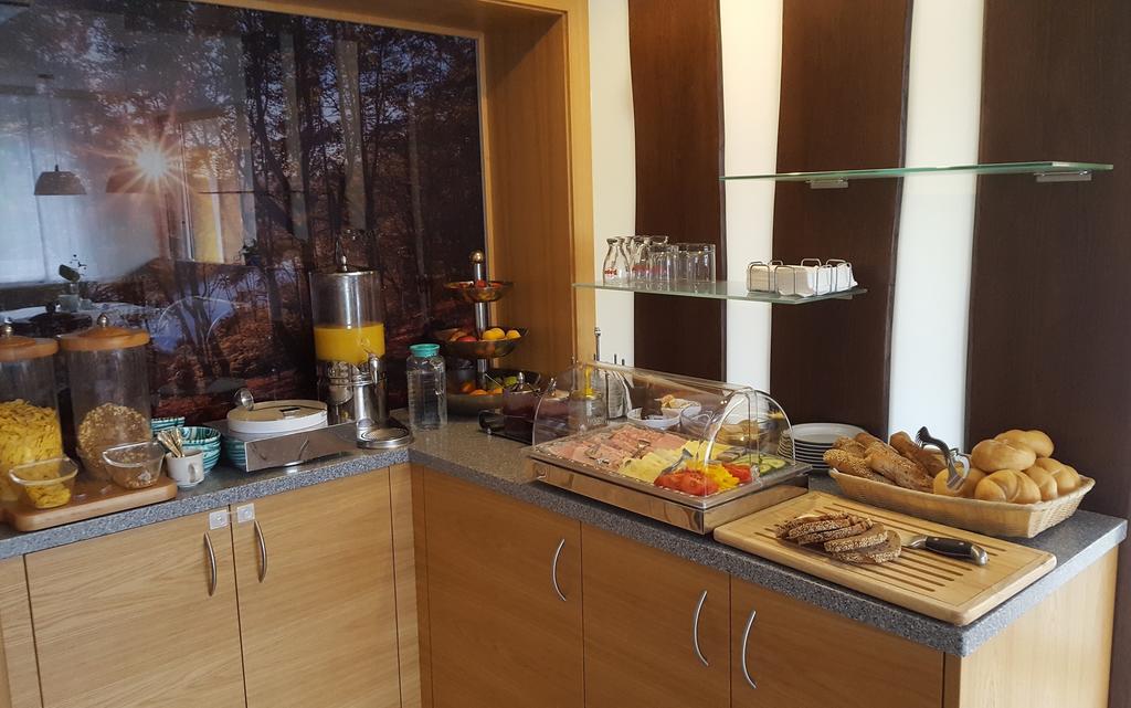 Gasthof-Pension Silvia Haibach ob der Donau Екстериор снимка