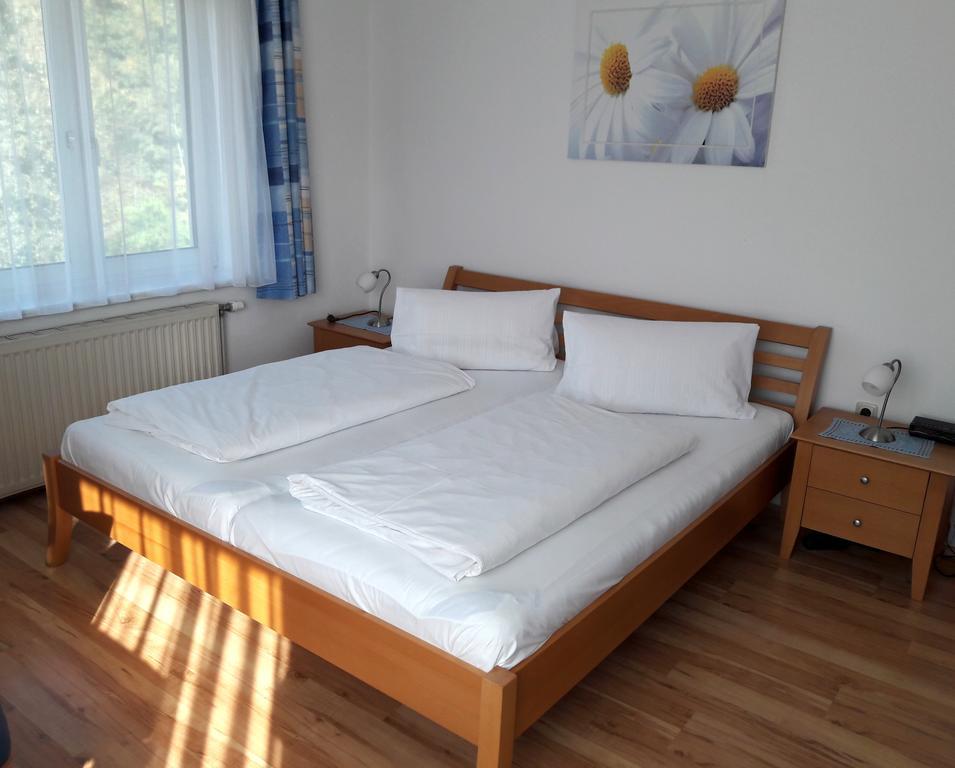 Gasthof-Pension Silvia Haibach ob der Donau Екстериор снимка